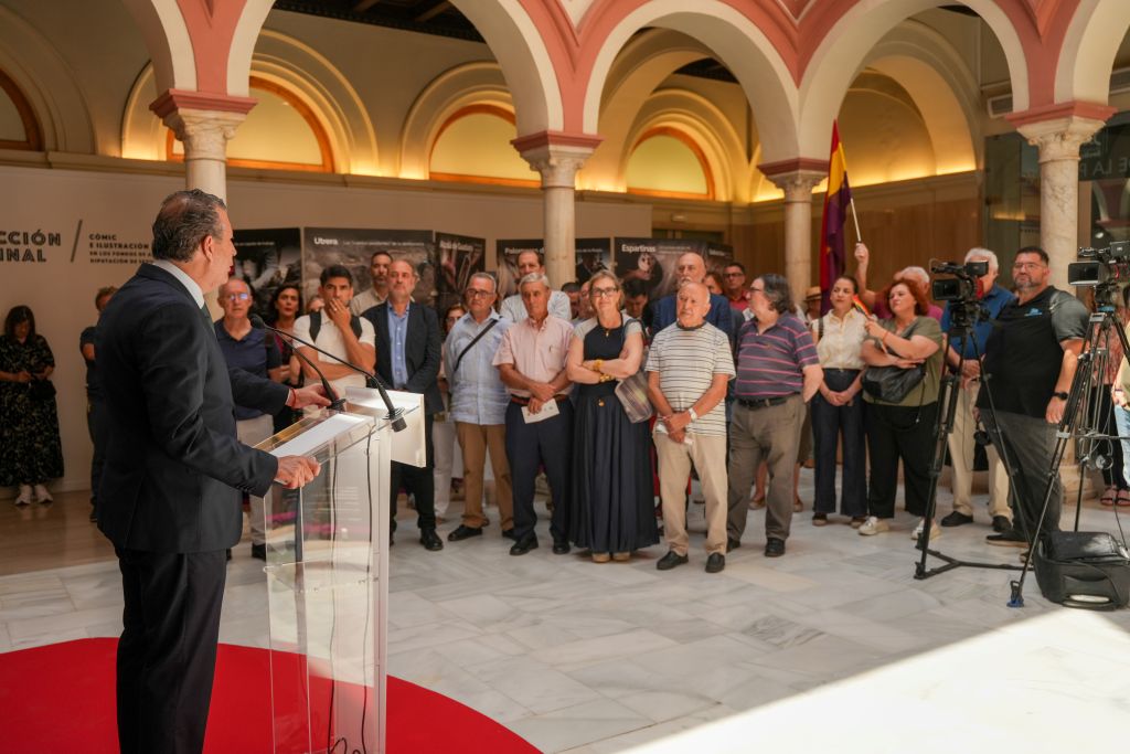 Javier Fernández reclama espacio para la memoria en las agendas políticas 