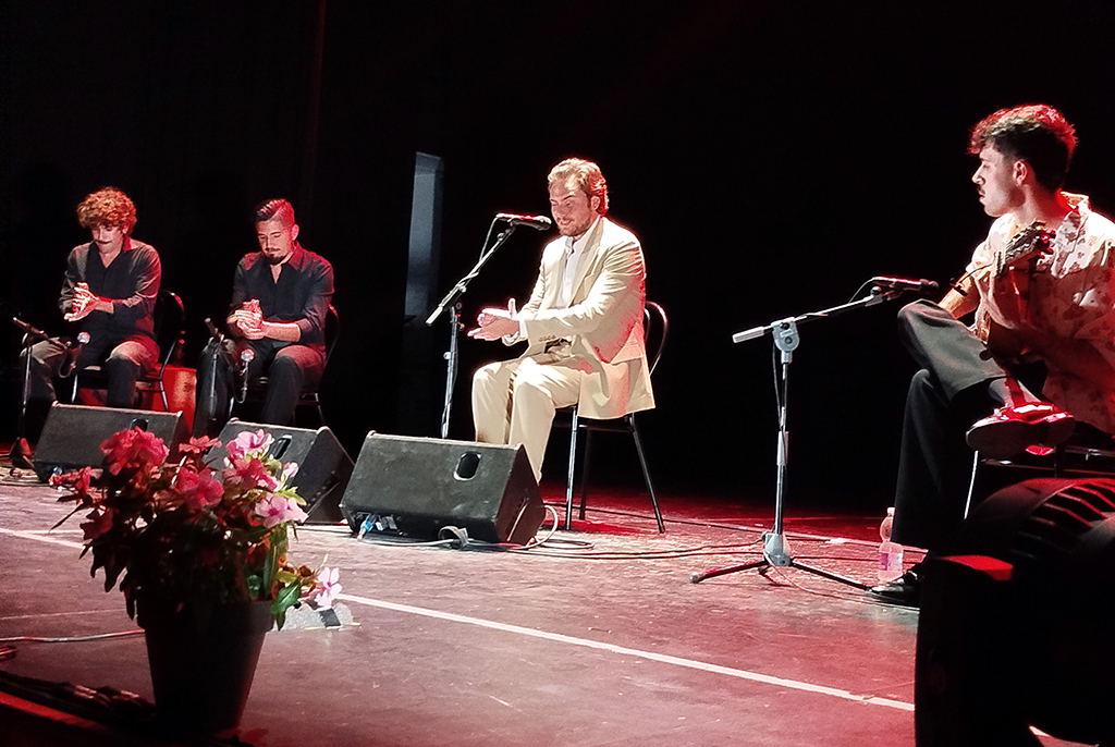 El IV Festival Flamenco de Gelves se consolida con el arte de Manuel de la Tomasa, Anabel Valencia y Fran Mancera 