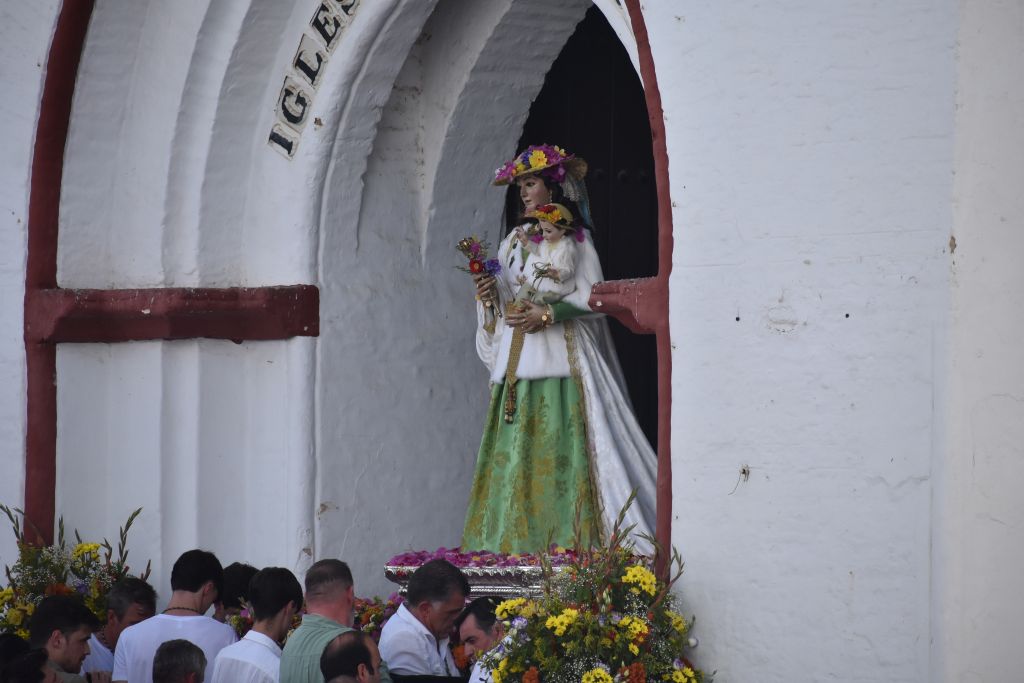 Huévar del Aljarafe culmina los actos del II aniversario de la coronación canónica de María Santísima de la Sangre Coronada