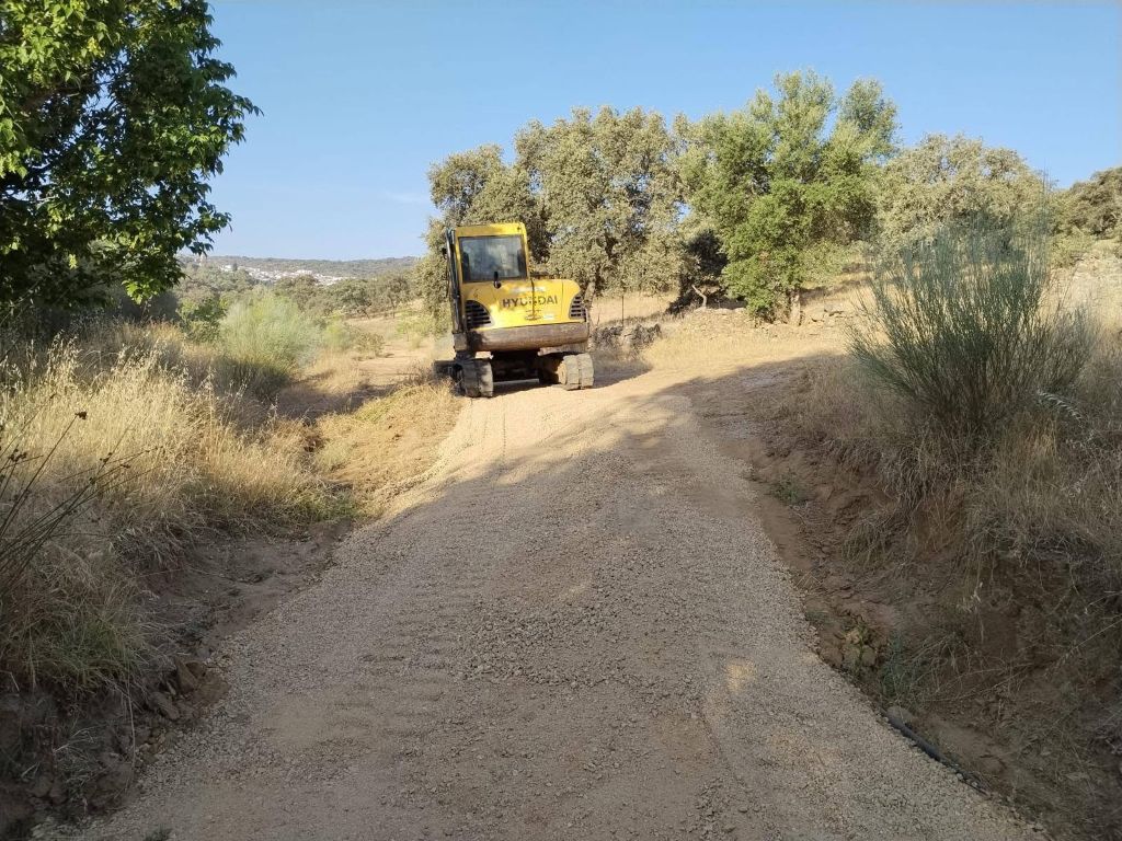 El Castillo de las Guardas ejecuta nuevas actuaciones de mejora en distintos puntos del municipio con una inversión de 50.000 euros